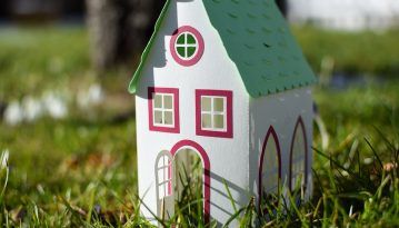 Housing and communal services in a new way, or a game in one gate?