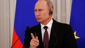 Путін погрожує «вкрай негативною» реакцією в разі вступу України в НАТО