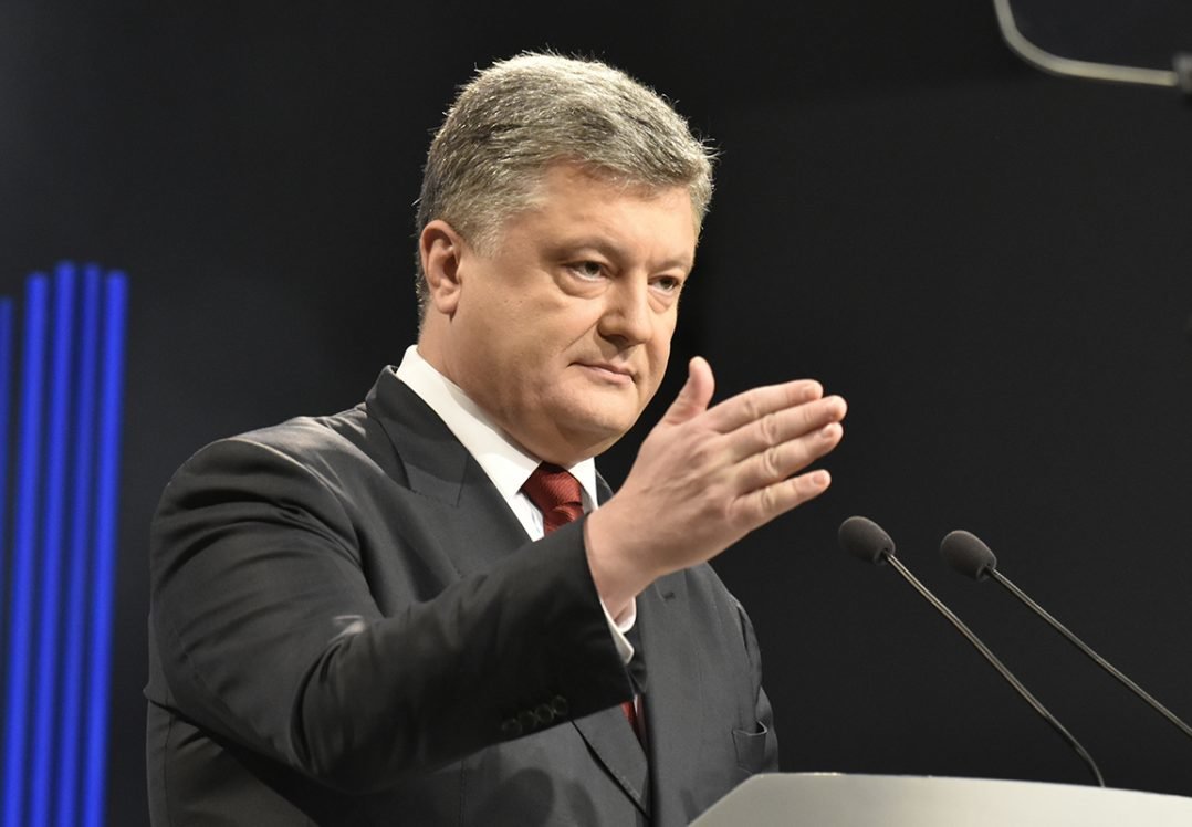 Порошенко не виключив підготовки РФ до атаки на Маріуполь