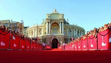 Кращі образи Червоних доріжок ОМКФ
