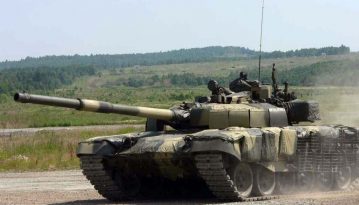 Росія стягує артилерію і танки до лінії розмежування