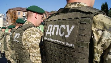 Чому беретний знак прикордонників подібний на символіку бойовиків