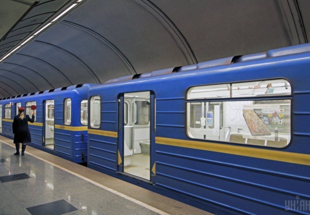 У Києві метро подорожчає до 8 грн: як можна зекономити та як нові ціни коментують у мережі