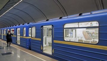 У Києві метро подорожчає до 8 грн: як можна зекономити та як нові ціни коментують у мережі