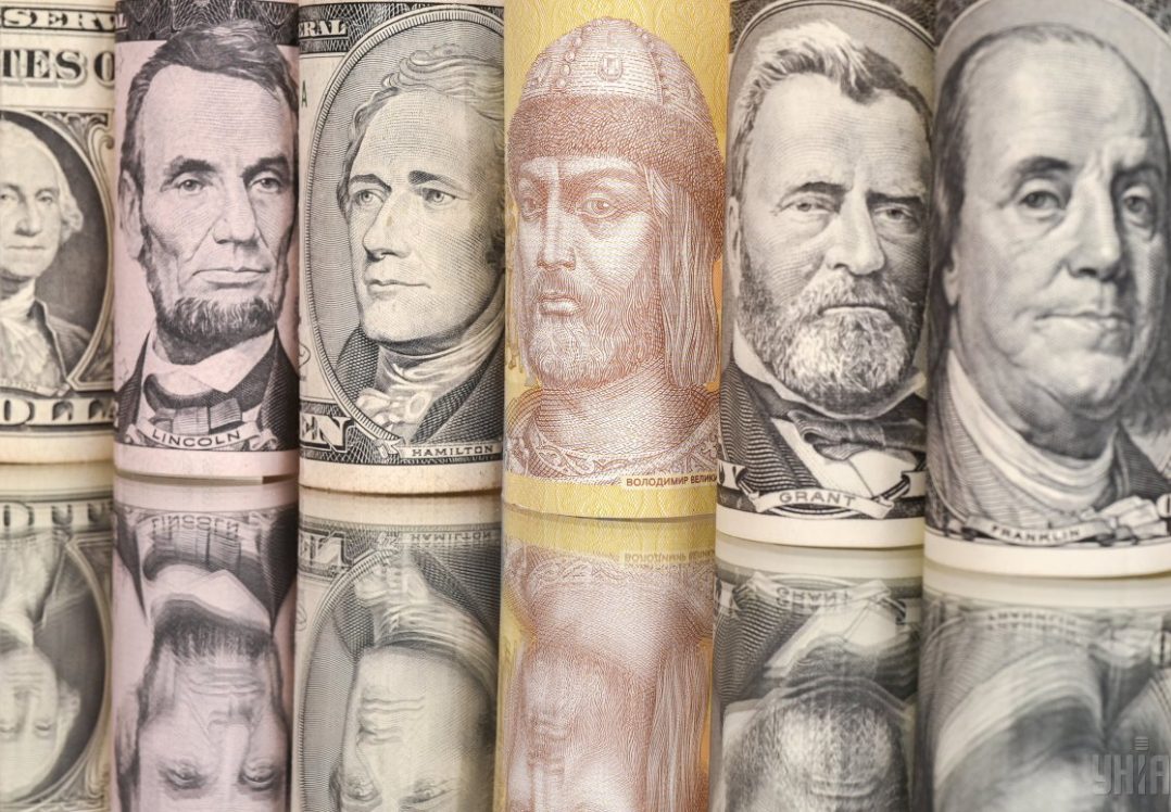 НБУ продав 115 млн доларів для підтримки гривні