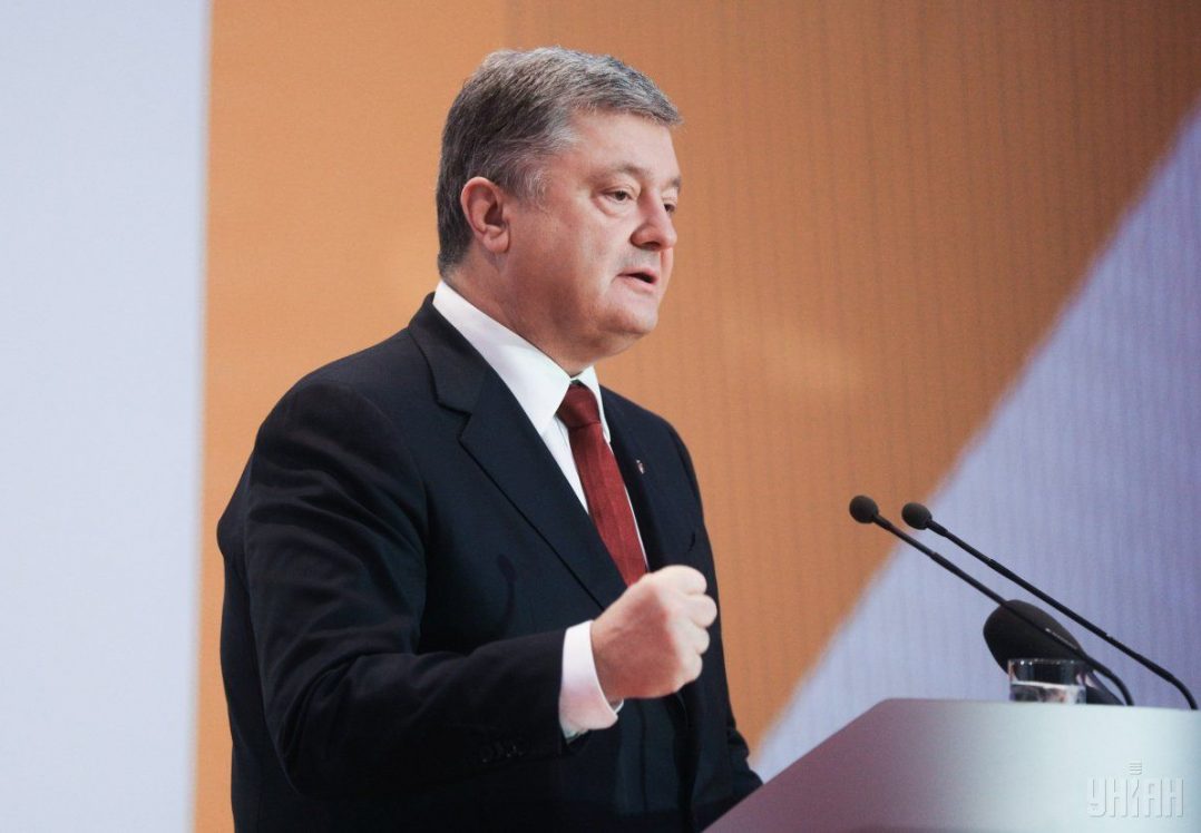 Порошенко вибачився за слова про швидке завершення війни в 2014 році