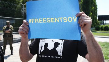 Сенцов голодує 100 днів. Україна вимагає в РФ звільнити політв’язнів