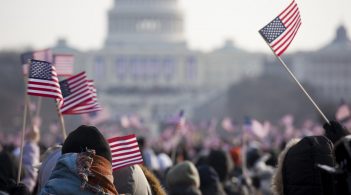 Керівник нацрозвідки США заявив про спроби Росії втрутитися в майбутні вибори