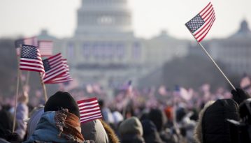 Керівник нацрозвідки США заявив про спроби Росії втрутитися в майбутні вибори