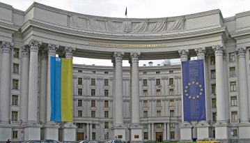 МЗС України закликає посилити санкції проти РФ через нову зброю на Донбасі