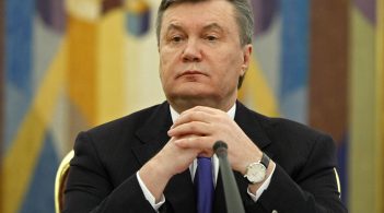 Прокурори просять для Януковича 15 років в'язниці