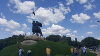 У Києві відкрили пам'ятник Іллі Муромцю
