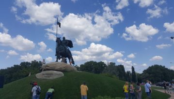 У Києві відкрили пам'ятник Іллі Муромцю