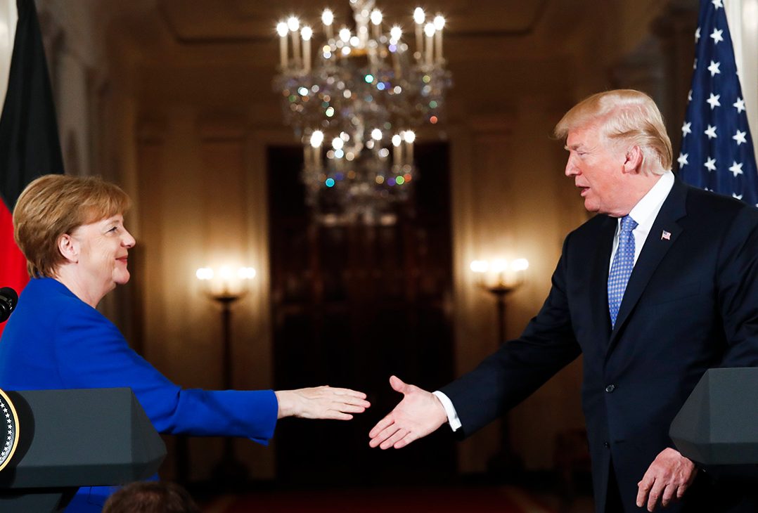 Меркель і Трамп обговорили ситуацію в Україні