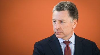 Волкер показав відео, на якому конвої РФ в'їжджають до України