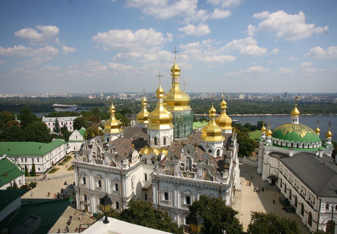 І Києво-Печерську, і Почаївську лаври буде передано єдиній Українській православній церкві