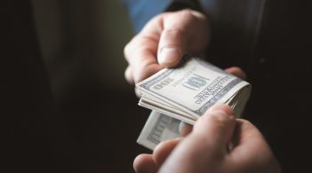 НАБУ: Українські корупціонери "ховають" гроші у 23 країнах світу