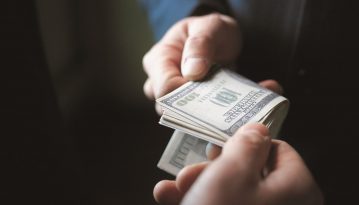 НАБУ: Українські корупціонери "ховають" гроші у 23 країнах світу