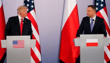 США розглядають можливість постійної військової присутності у Польщі – Трамп