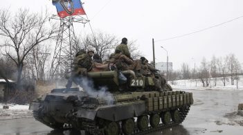 Російські бойовики розгортають на Донбасі величезну кількість важкої техніки