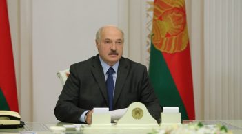 Лукашенко хоче закрити кордон для "бандитів" з України