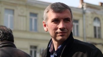 Поліція затримала підозрюваних у нападі на одеського активіста Михайлика