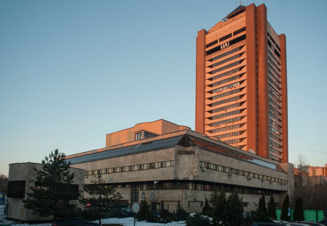 В Україні за борги вимкнули "UA: Перший" – Аласанія