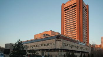 В Україні за борги вимкнули "UA: Перший" – Аласанія