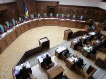 Верховний суд дозволив видавати паспорти старого зразка на вимогу вірян Московського патріархату