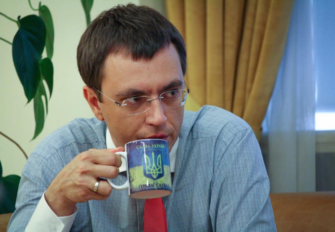Полювання на відьом: детективи НАБУ оголосили підозру міністру інфраструктури Володимиру Омеляну