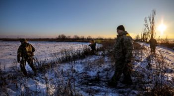 На кону свобода і життя: Texty.org.ua заявили, що голосуватимуть за Порошенка