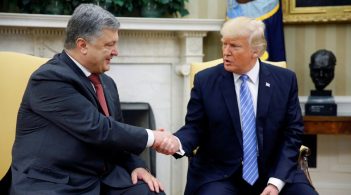 Порошенко подав позов проти BBC за наклеп