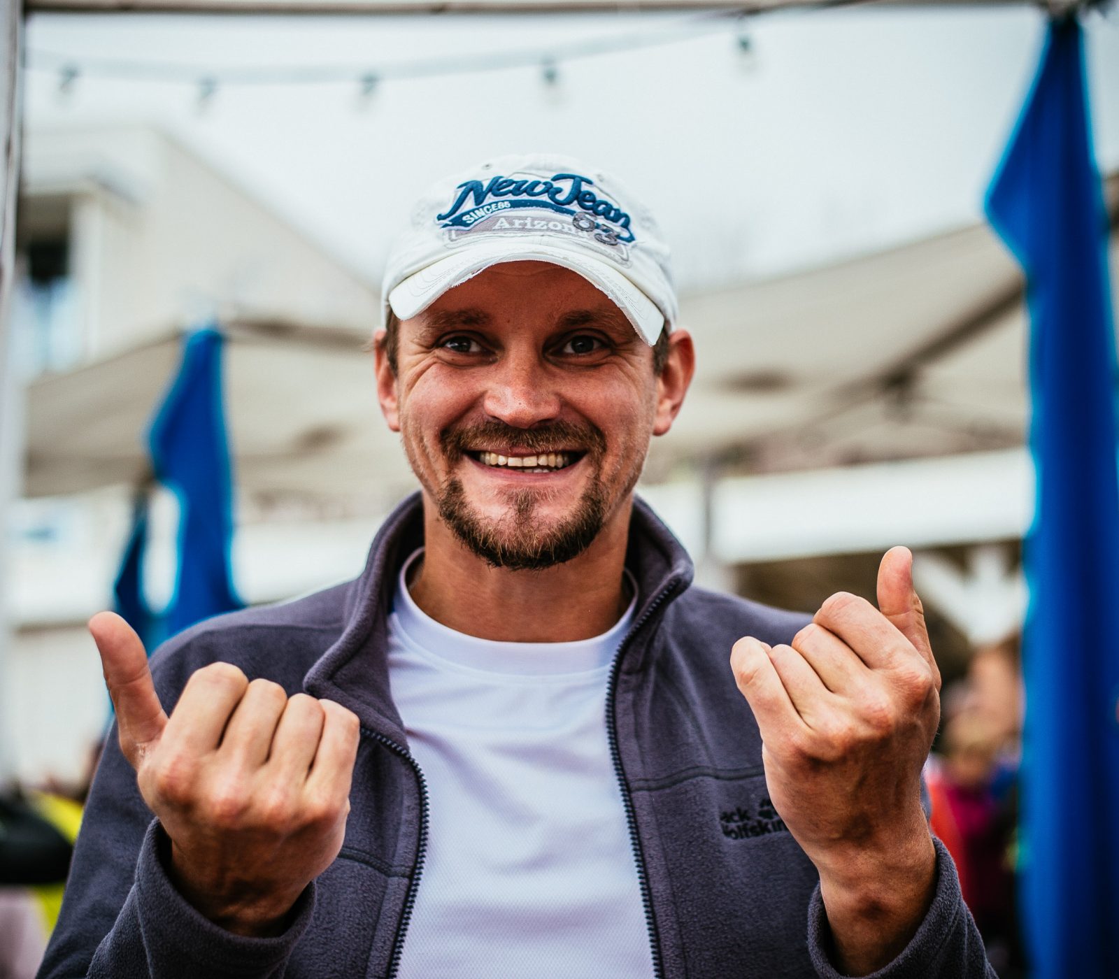 Наввипередки з дельфінами: в Одесі пройшов масовий заплив у відкритій воді