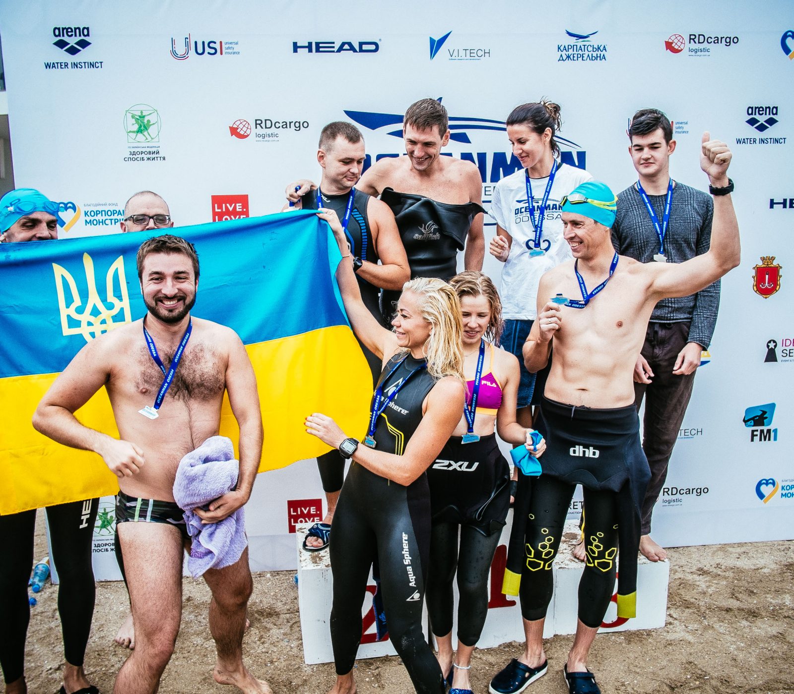 Наввипередки з дельфінами: в Одесі пройшов масовий заплив у відкритій воді