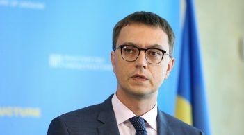Омелян розповів, скільки втратили українські порти через дії РФ в Азов