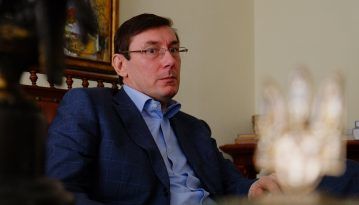 Луценко: Після свідчень військових версія про недбалість в Ічні відпала