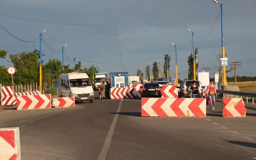 Через події в Керчі Україна посилила заходи безпеки на межі з Кримом