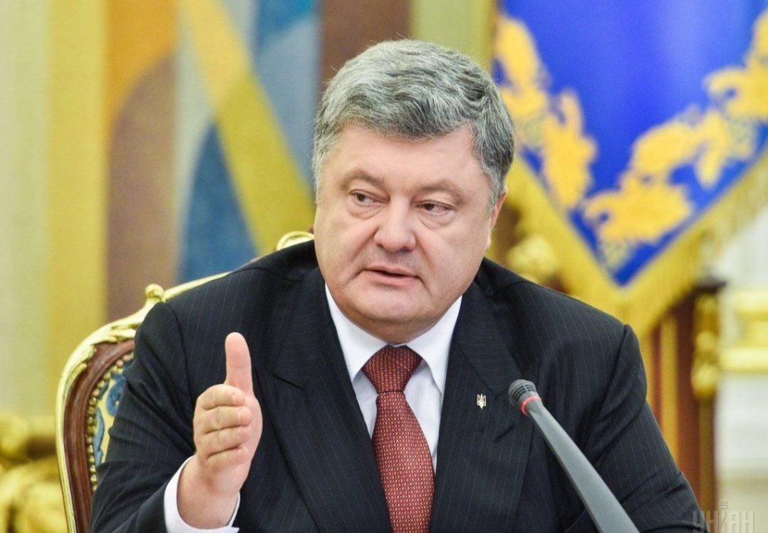 Порошенко: "Уряд має розширити програму субсидій через підвищення тарифів на газ"