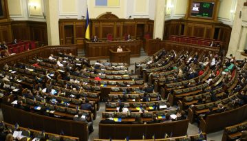 Рада просить РНБО ввести санкції проти "112 Україна" та NewsOne