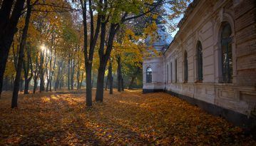 Садиба Лизогубів– там, де легенди навчились співіснувати з реальними проблемами
