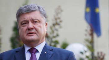 Порошенко просить уряд вислати гумдопомогу Індонезії після цунамі та землетрусу