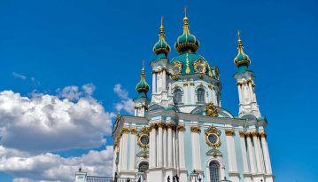 Порошенко пропонує передати Вселенському патріарху Андріївську церкву