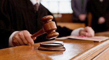 Адвокат Януковича попросив суд відновити слідство й допитати 13 свідків