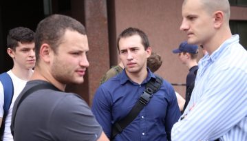 Поповнення у «Списку Гандзюк»: у квартиру активіста Сергія Мазура кинули гранату, постраждав батько