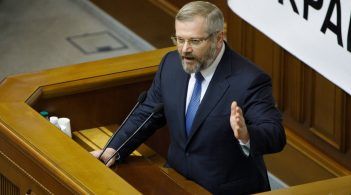 Свято «Опозиційного блоку», або Як Верховна Рада провалила зняття недоторканності з Вілкула