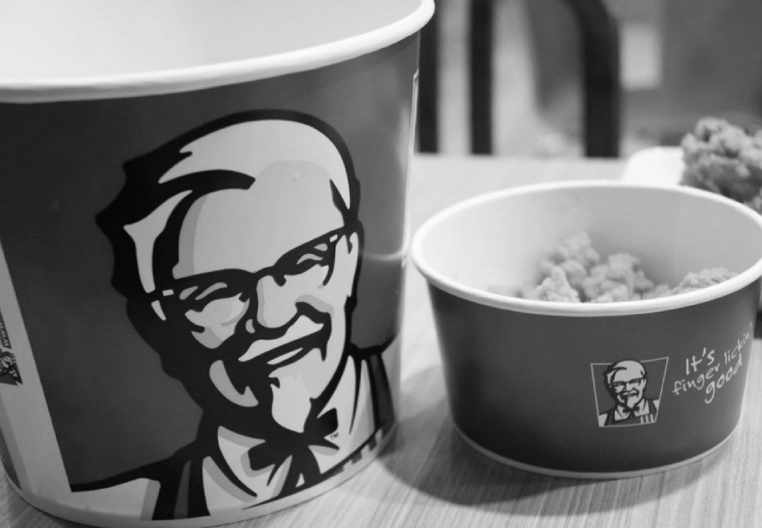 KFC в Будинку профспілок: на місці, де в пожежі загинули люди, відкрили ресторан «смажених курчат»