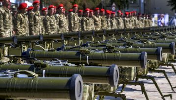Українській армії передали 70 танків, БТРів та мінометів
