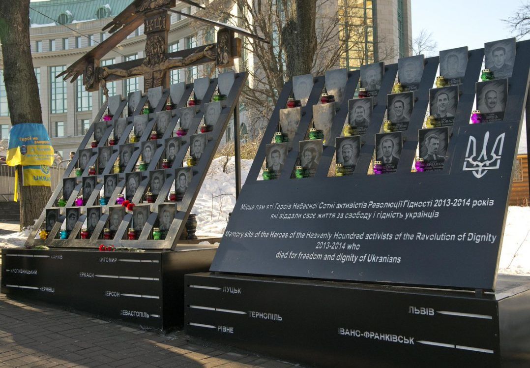 In Kyiv, a memorial to the Heroes of Heaven is dismantled