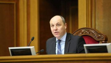 Голова Верховної Ради підписав закон про воєнний стан в Україні