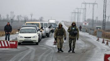 Іноземцям обмежили в'їзд на тимчасово окуповану територію Донбасу